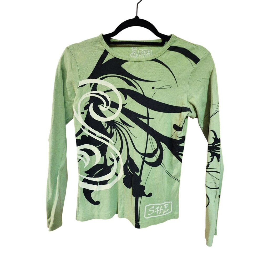 She Outdoor Apparel Long Sleeve Green Graphic Top womens Size XS